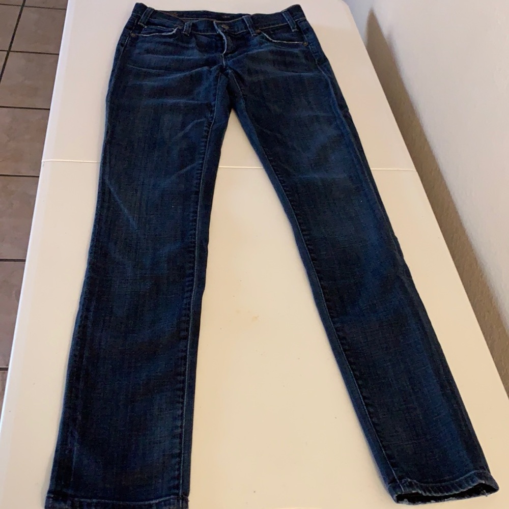 Citizens of Humanity women’s dark wash jeans. NWOT. (25)